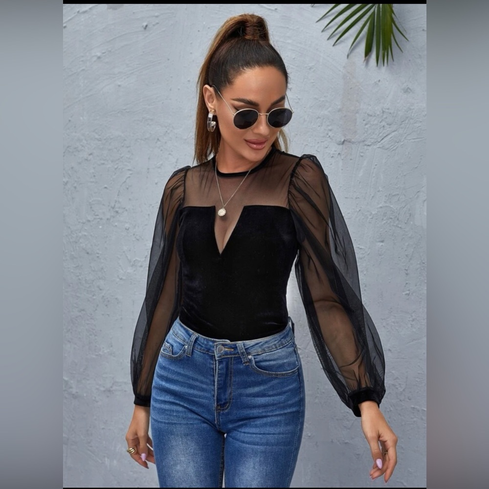 Brand new keyhole back mesh lantern sleeve blouse